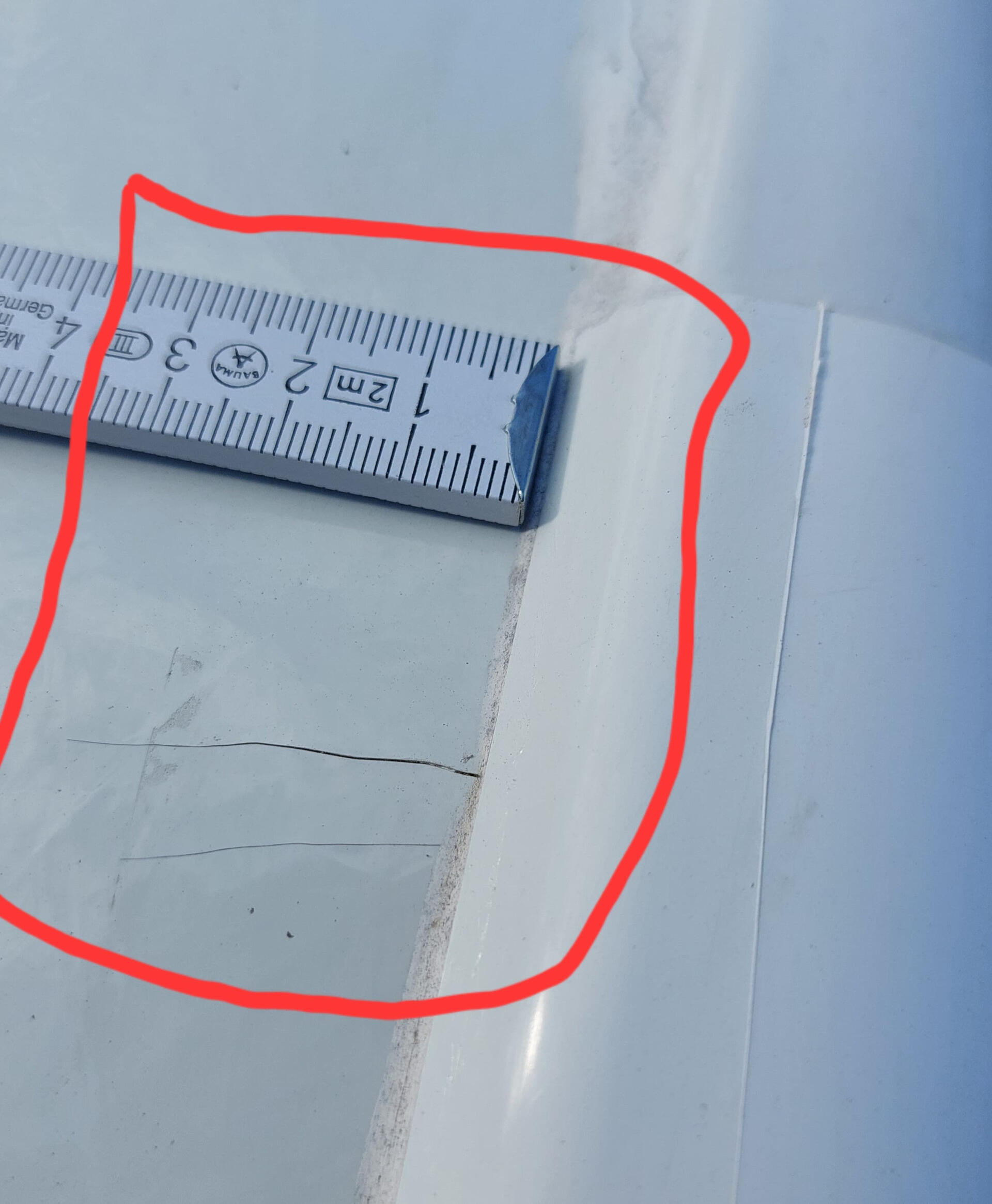 Risse im Dach Risse im Dach